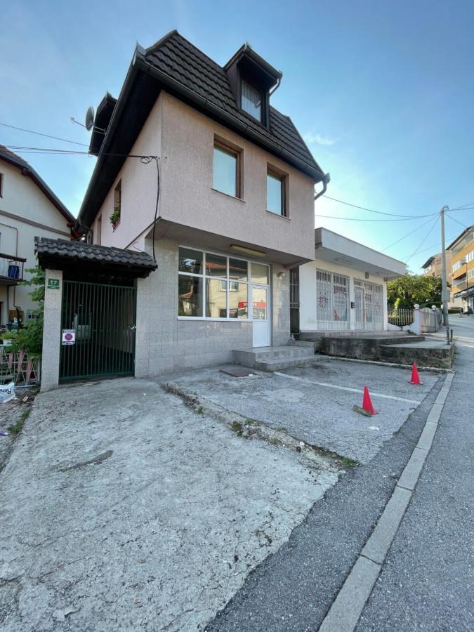 Grape * Sarajevo